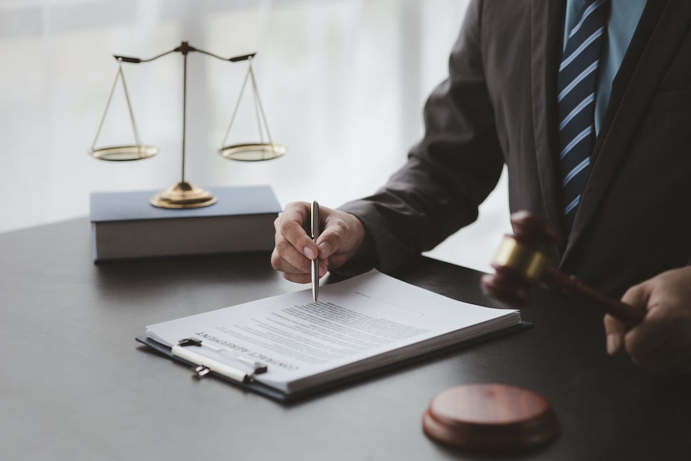 Diffamation : Comprendre et réagir face à cette atteinte à la réputation