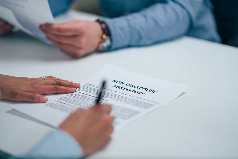 Mettre fin à un contrat de remplacement : les clés pour bien gérer cette situation